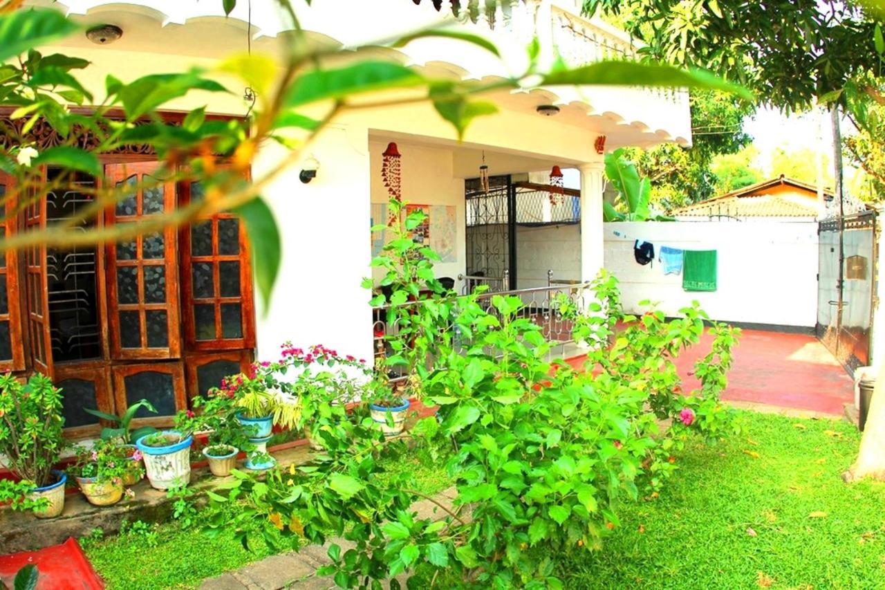 Chill Space Negombo Luaran gambar